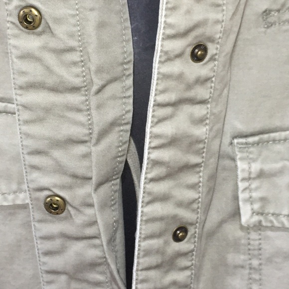 Divided women’s vest size 6 - Picture 3 of 6